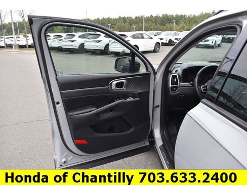 Used 2022 Kia Sorento SX FWD image 33