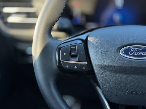 Certified 2024 Ford Escape Active AWD/4WD image 30