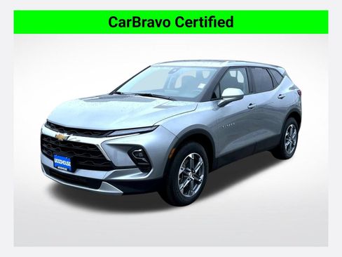 Certified 2025 Chevrolet Blazer LT AWD/4WD image 1
