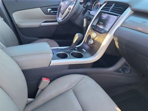 Used 2013 Ford Edge SEL image 18