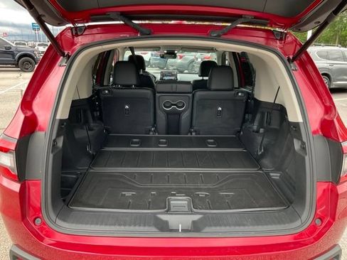 Used 2025 Honda Pilot EX-L image 17