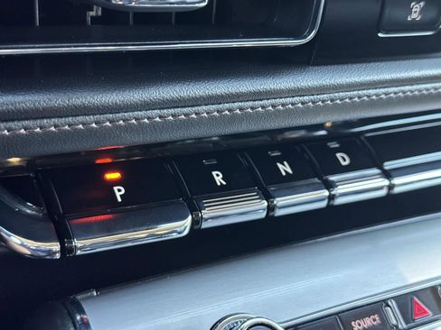 Used 2023 Lincoln Aviator 2WD image 37