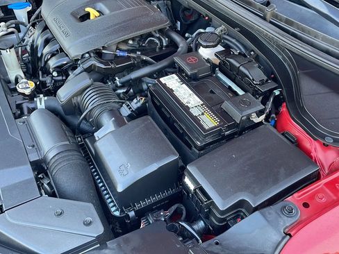 Used 2020 Hyundai Elantra SE w/ Convenience Package (C2) FWD image 29