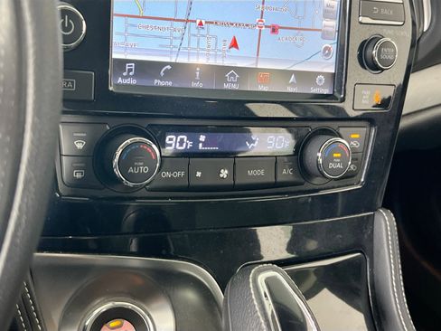 Used 2017 Nissan Maxima 3.5 SL image 16