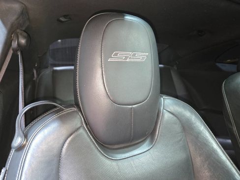 Used 2010 Chevrolet Camaro SS w/ LPO, Ground Effects Package image 71