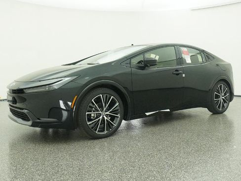New 2026 Toyota Prius XLE FWD image 4