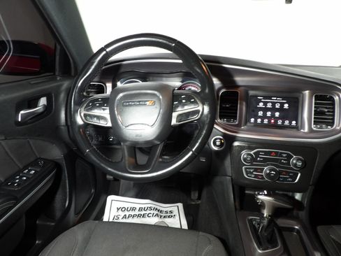 Used 2022 Dodge Charger SXT RWD image 10