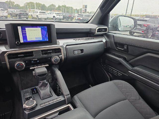 Used 2024 Toyota Tacoma SR5 AWD/4WD image 25