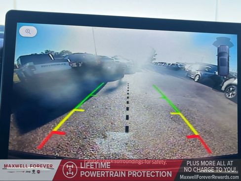 Used 2024 Ford Expedition XLT image 9