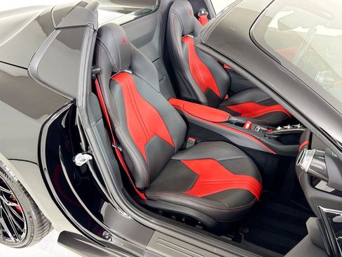 Used 2021 Ferrari 812 GTS RWD image 30