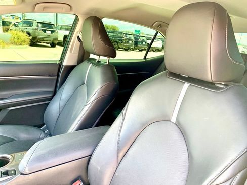 Used 2024 Toyota Camry XSE FWD image 12
