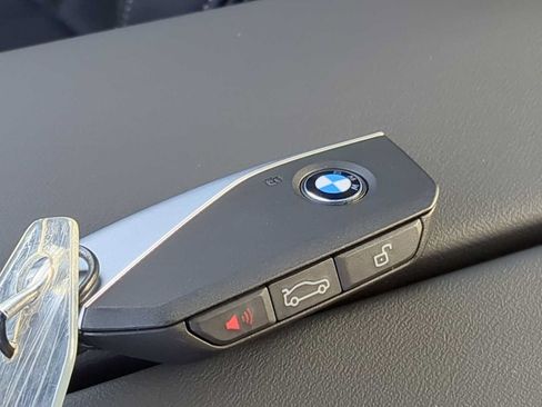 Used 2026 BMW 530i xDrive w/ M Sport Package AWD/4WD image 38