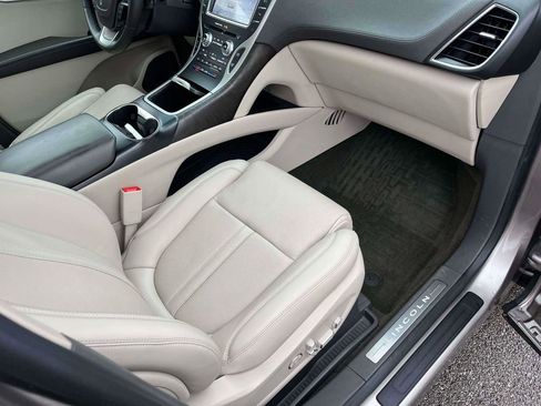 Used 2020 Lincoln Nautilus Reserve w/ Equipment Group 201A image 11