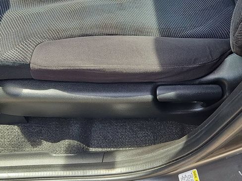 Used 2011 Honda Fit Sport image 15