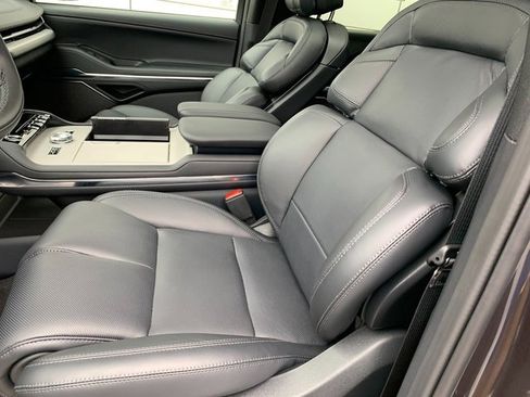 New 2026 Lincoln Navigator Reserve w/ Jet Appearance Package AWD/4WD image 22