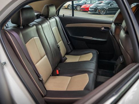 Used 2010 Chevrolet Malibu LTZ w/ HFV6 Engine Package FWD image 8