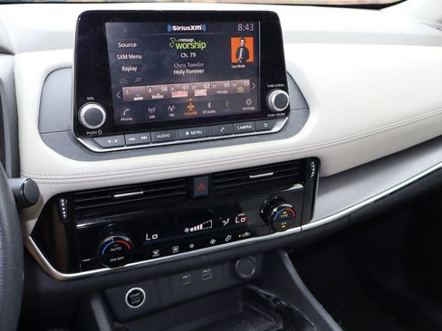 Used 2021 Nissan Rogue SV FWD image 6