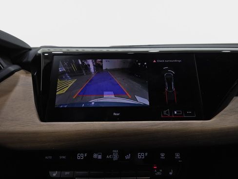 Used 2023 Audi e-tron GT Premium Plus AWD/4WD image 26