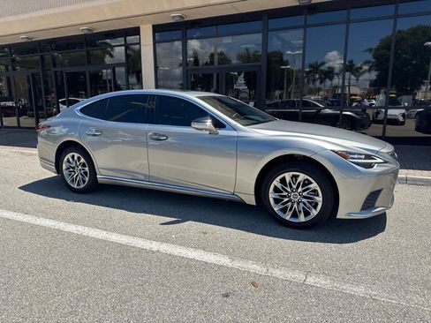 Used 2022 Lexus LS 500 AWD w/ Interior Upgrade Package image 3