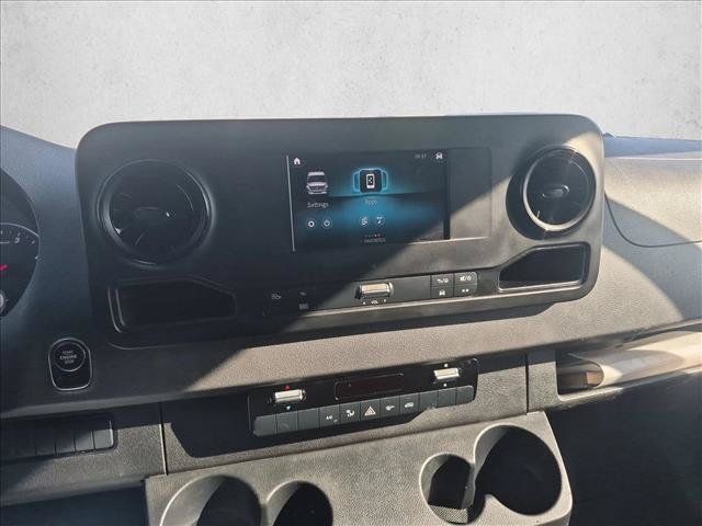 Used 2022 Mercedes-Benz Sprinter 3500 image 15