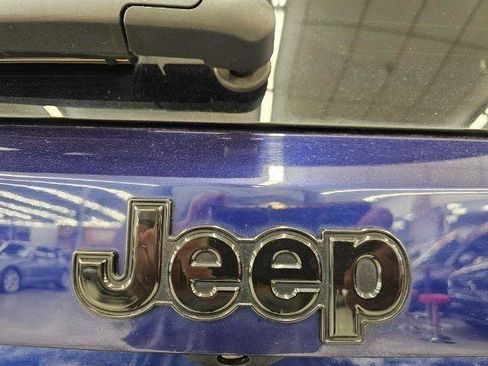 Used 2018 Jeep Renegade Altitude FWD image 39