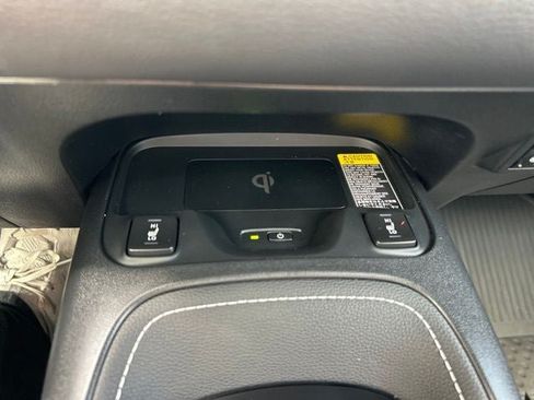 Used 2025 Toyota Corolla XSE FWD image 26