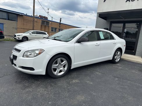 Used 2012 Chevrolet Malibu LS FWD image 1