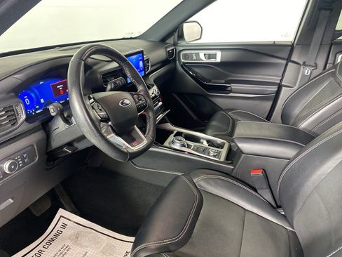 Used 2022 Ford Explorer ST w/ ST Street Pack image 16