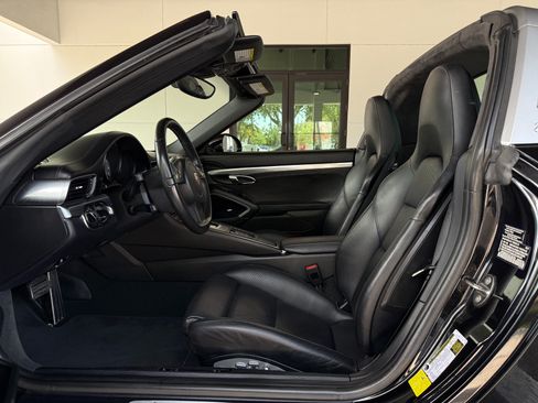 Used 2016 Porsche 911 Targa 4S AWD/4WD image 32