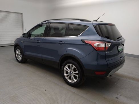 Used 2018 Ford Escape SE image 3