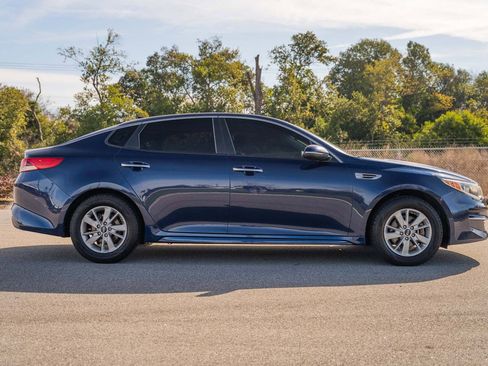 Used 2018 Kia Optima LX image 8