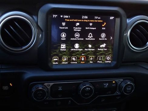 Used 2021 Jeep Wrangler Unlimited Sahara image 30