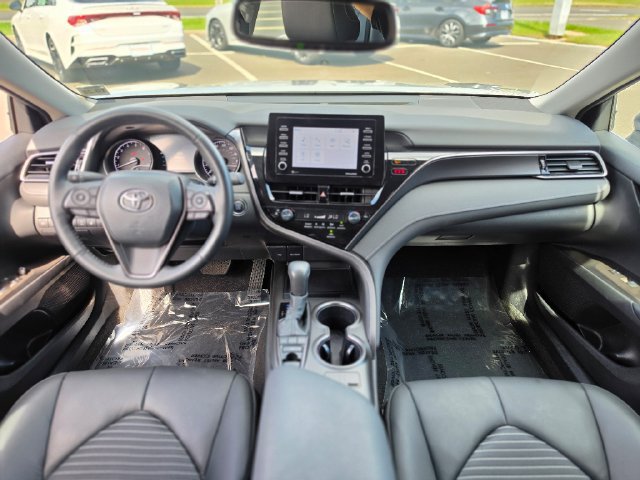 Used 2024 Toyota Camry SE w/ Cold Weather Package AWD/4WD image 31