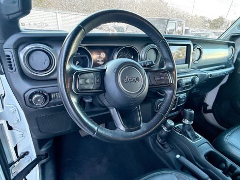 Used 2021 Jeep Wrangler Unlimited Sport image 12