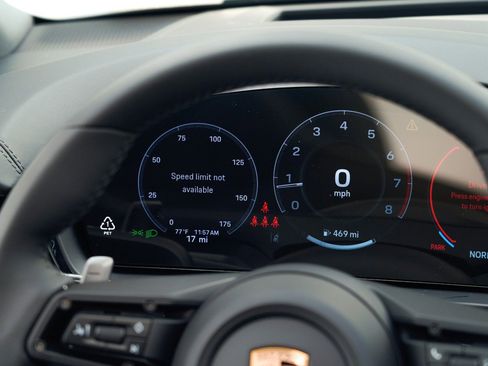 New 2026 Porsche Cayenne image 20