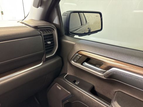 Used 2023 Chevrolet Silverado 1500 LT Trail Boss w/ LT Trail Boss Premium Package image 29