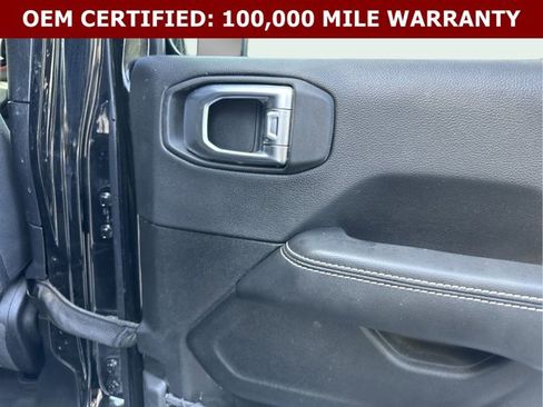 Used 2023 Jeep Wrangler Unlimited Sahara w/ Cold Weather Group AWD/4WD image 12