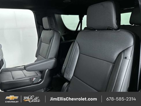 New 2026 Chevrolet Suburban LT w/ Comfort Package image 50