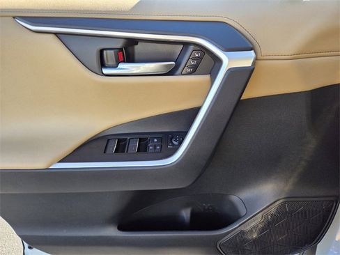 Used 2022 Toyota RAV4 Limited w/ Limited Grade Weather Package image 16