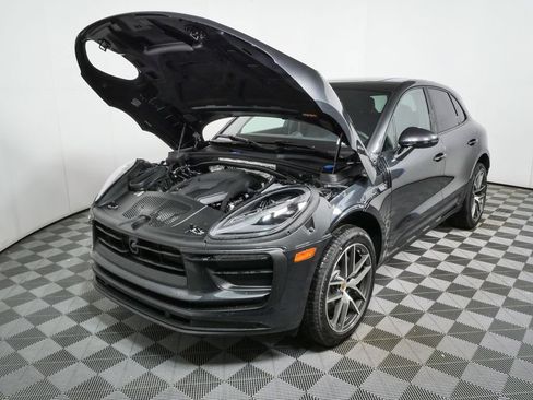 New 2026 Porsche Macan AWD/4WD image 40