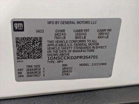 Used 2023 Chevrolet Suburban LT image 28