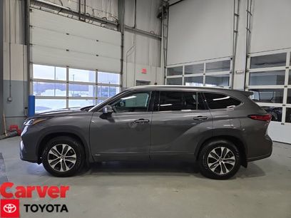 Used 2022 Toyota Highlander XLE
