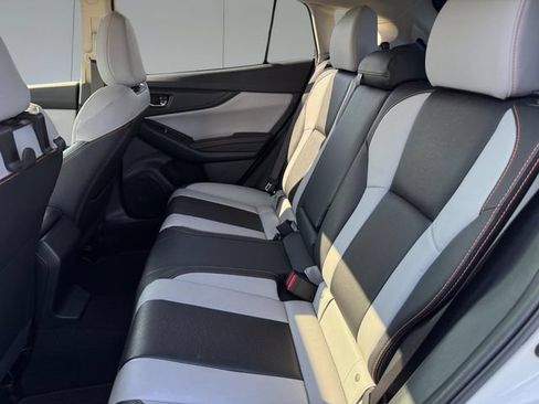 Certified 2022 Subaru Crosstrek 2.5i Limited w/ Moonroof Package 2 AWD/4WD image 9