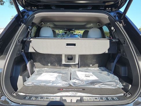 New 2026 Mitsubishi Outlander SEL FWD image 7