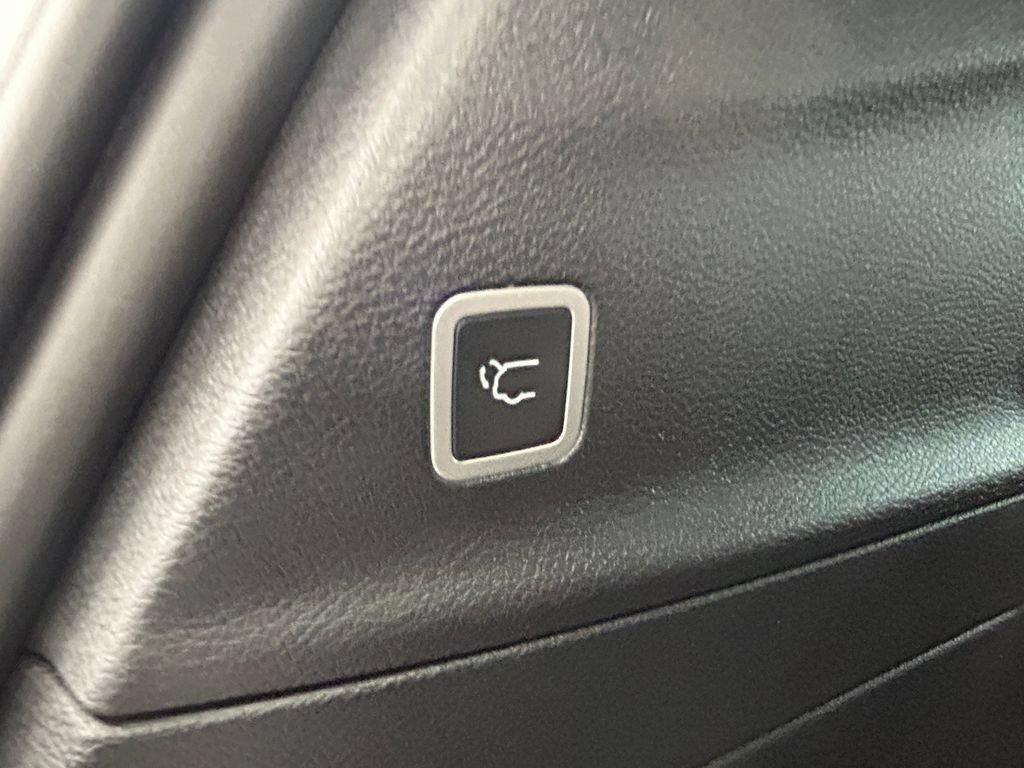 New 2026 Chrysler Voyager LX FWD image 32