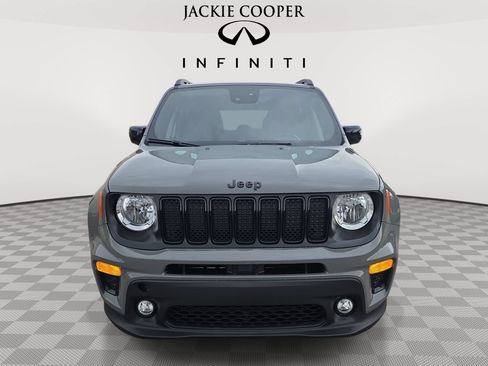 Used 2022 Jeep Renegade Altitude w/ Convenience Group AWD/4WD image 2