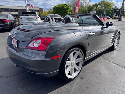 Used 2005 Chrysler Crossfire Limited RWD image 9