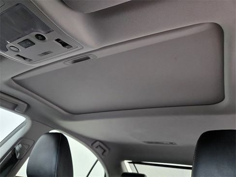 Used 2013 Lexus ES 300h w/ Luxury Pkg image 14