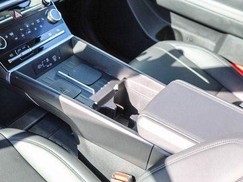 Certified 2025 Hyundai Santa Fe SEL image 21