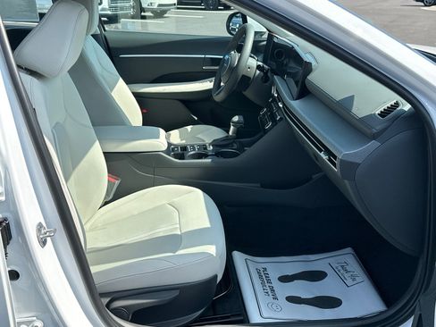 New 2025 Hyundai Sonata SE image 12